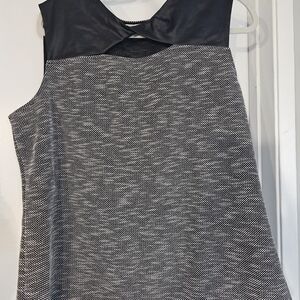 Kasper Black and White Textured Blouse